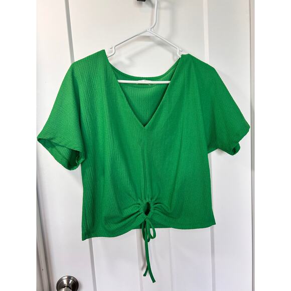 Zara V-Neck Short Sleeve Crop Top with Keyhole Bottom with Tie Green Size Medium - Picture 2 of 10